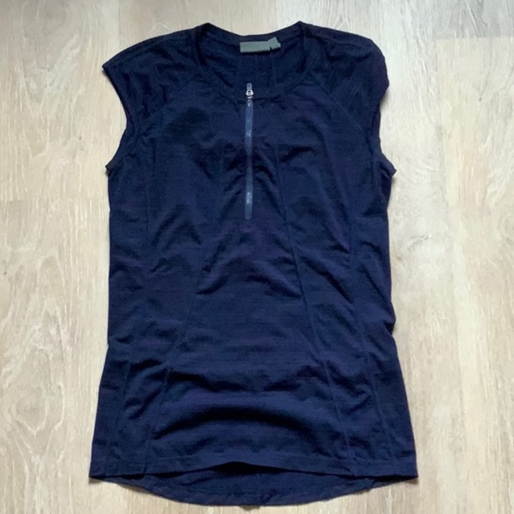 Athleta cap sleeve UV top